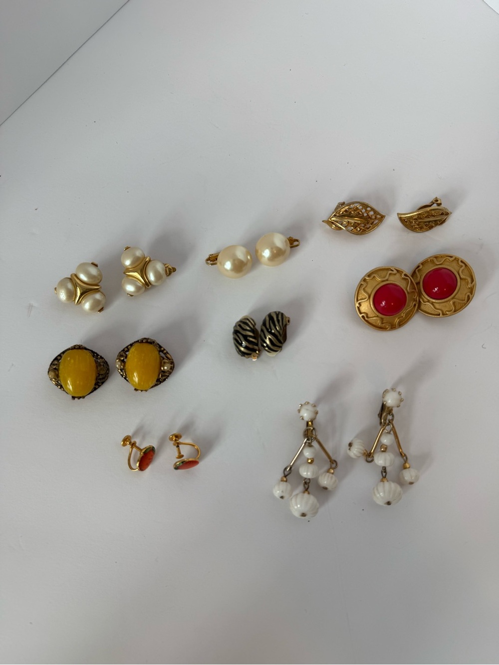 Vintage Retro Eclectic Costume Jewelry Clip On Earring Bundle Lot Statement Glam